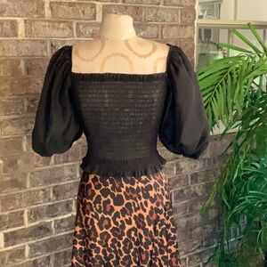 PRIMARK black Crop top with dented sleeves size 6